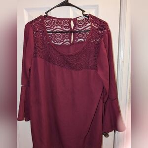 Signature Collection Extra Large Lace Tunic in Maroon